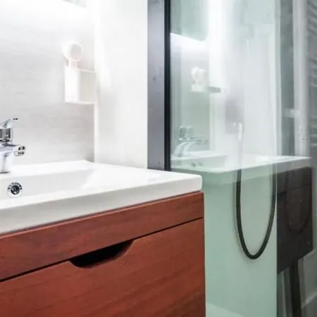 Aux Portes De * Сен-Тропе