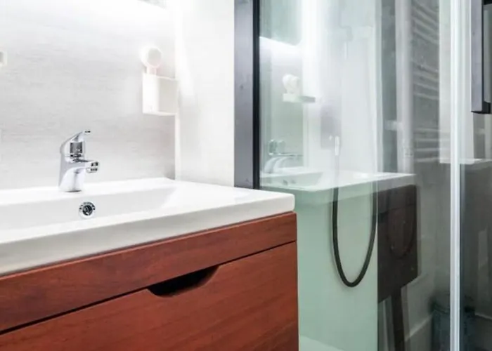 Aux Portes De * Сен-Тропе